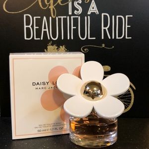 NWT Daisy Love by Marc Jacobs